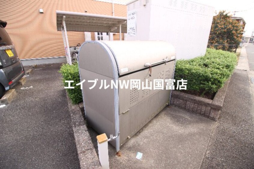 ゴミステーション 山陽本線（中国）/高島駅 徒歩14分 1階 築18年