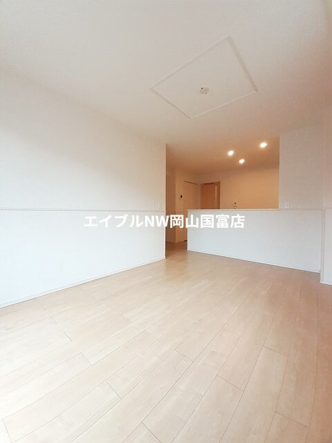  岡山市電東山本線<岡山電気軌道>/東山・おかでんミュージアム駅 徒歩17分 1階 築8年
