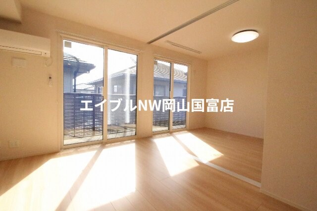  岡山市電東山本線<岡山電気軌道>/東山・おかでんミュージアム駅 徒歩33分 2階 築7年