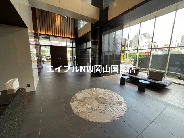  山陽本線（中国）/岡山駅 徒歩10分 15階 築4年