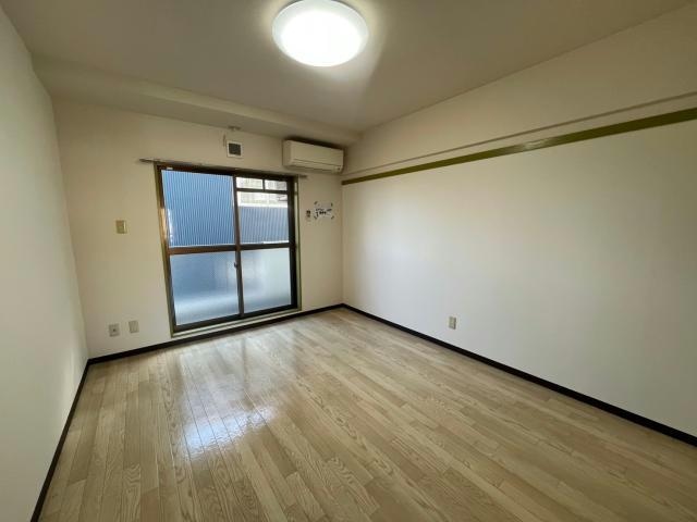  アイリスまこと