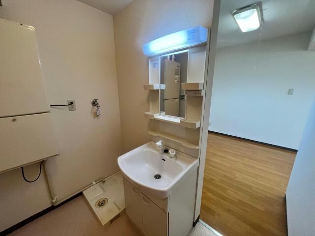 洗面化粧台 メゾンドゥ天翔