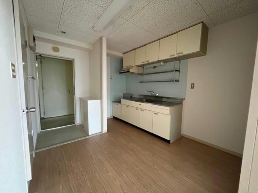  リズエールウエスト