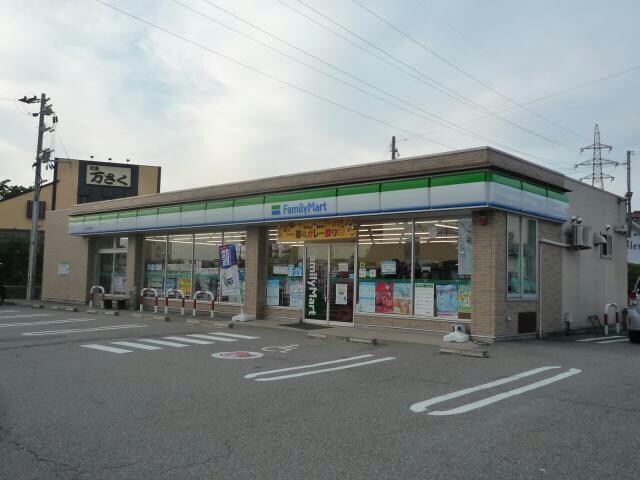 ファミリーマート富山茶屋町店(コンビニ)まで1488m Corpo758