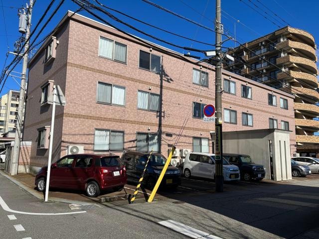 外観写真 グランデール飛鳥