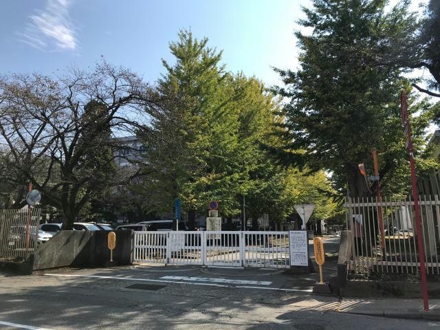 国立富山大学五福キャンパス　西門(大学/短大/専門学校)まで260m グランデール飛鳥Ⅱ