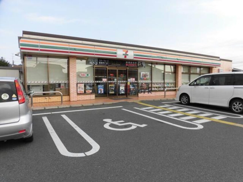 セブンイレブン八日市小脇店(コンビニ)まで192m パストラール小脇