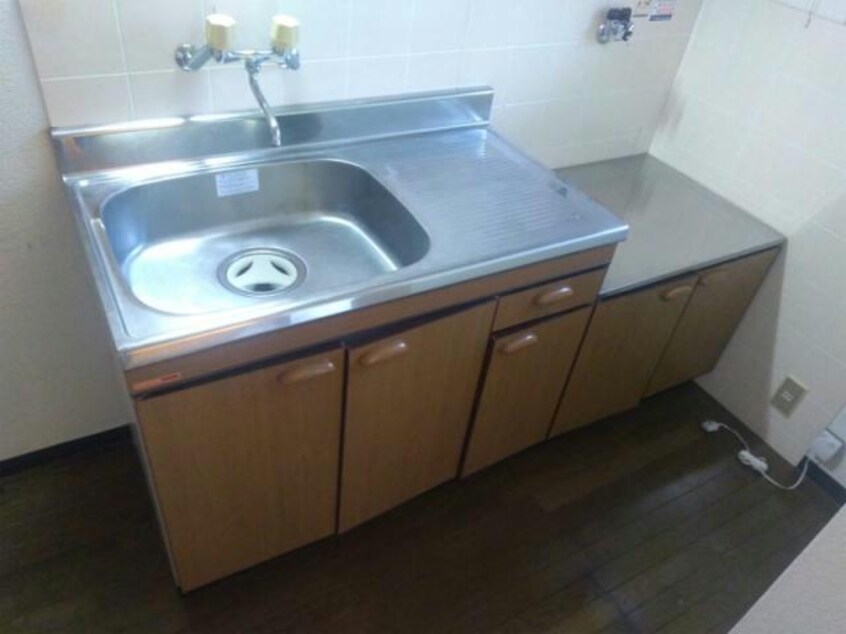  ハイツレタス壱番館