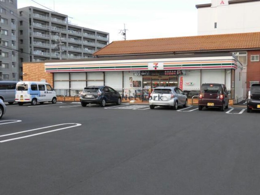 セブンイレブン八日市上之町店(コンビニ)まで437m 翔21