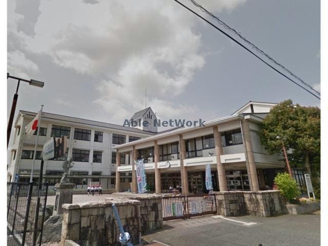東近江市立玉緒小学校(小学校)まで825m 小林ハイツ