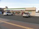 ファミリーマート八日市東浜店(コンビニ)まで388m メゾン蔵