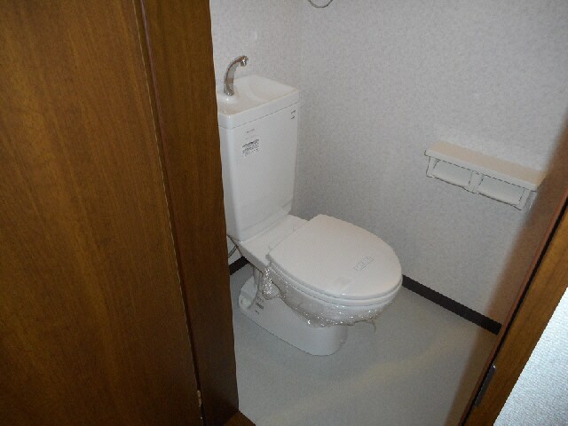  エスエスコーポ愛知川