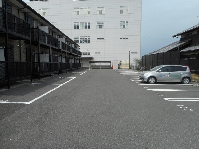  エスエスコーポ愛知川