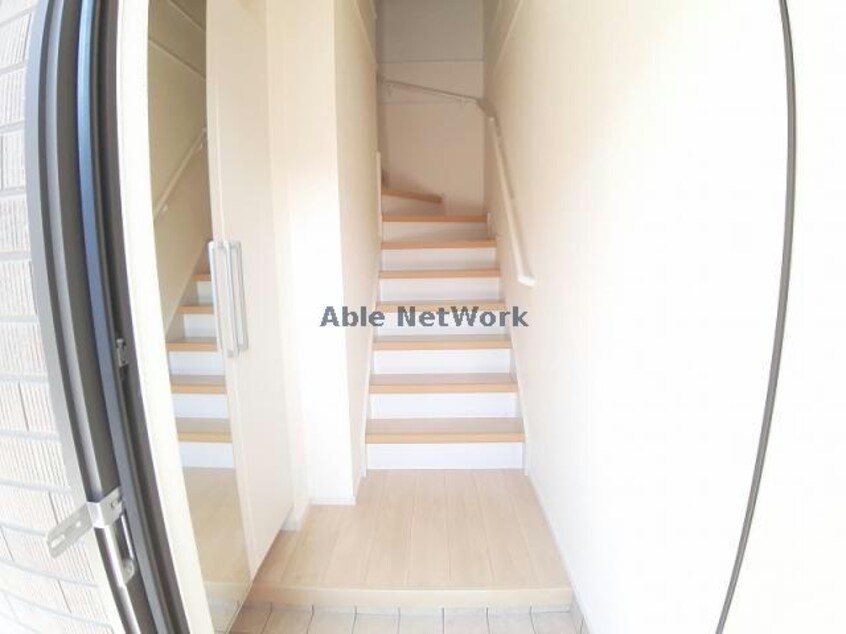  ローズ・スターデン・ジン