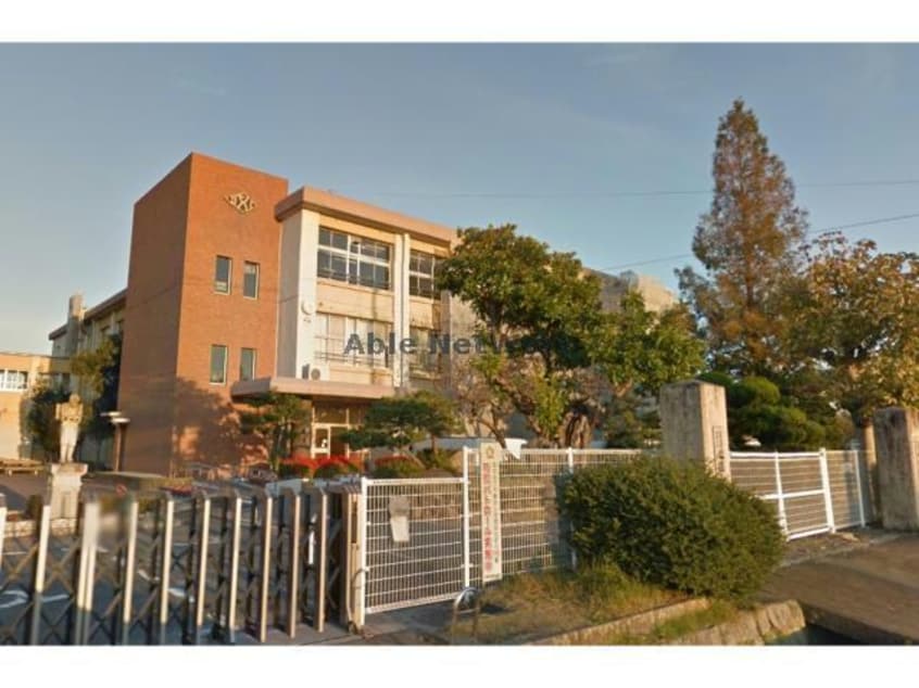 日野町立必佐小学校(小学校)まで1522m ラ・ポルタ・グランデ