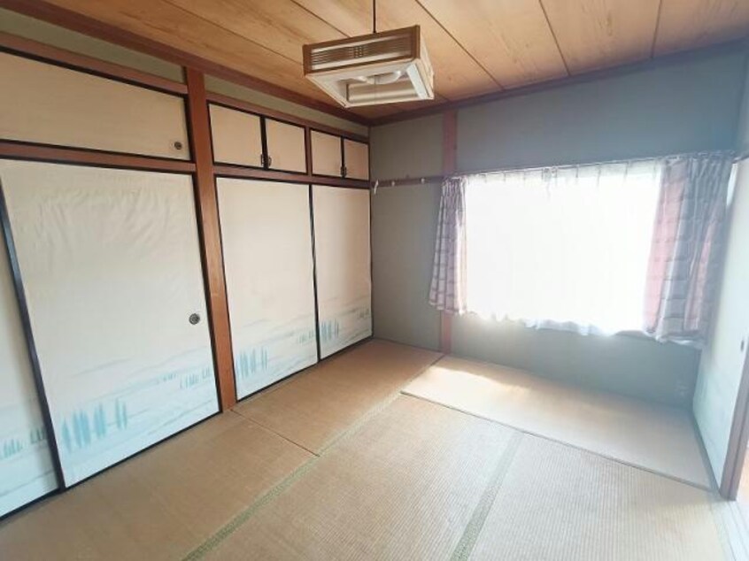  安土町石寺貸家