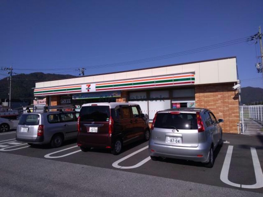 セブンイレブン五個荘南店(コンビニ)まで807m アリビオ