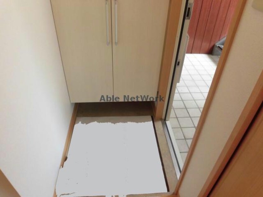  ロイヤルガーデン貝津　B棟