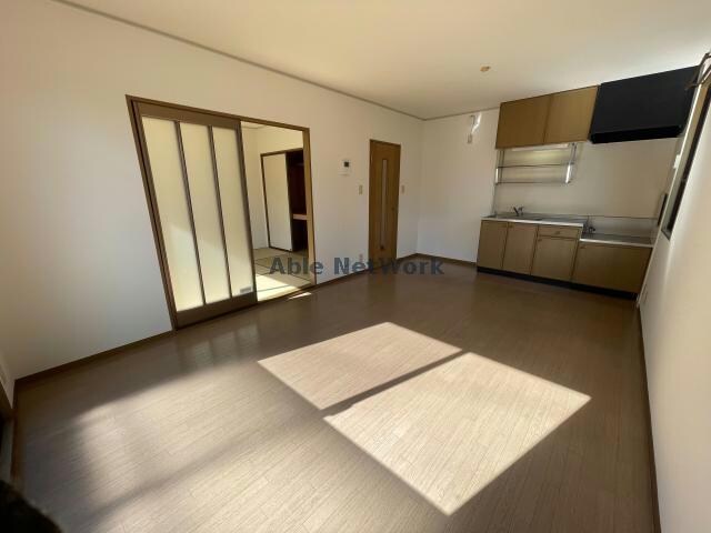 別部屋参考写真 ロイヤルガーデン白岩　A棟