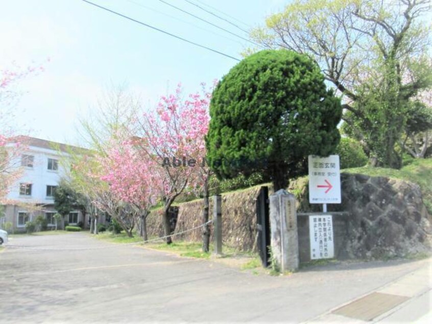 私立鎮西学院大学(大学/短大/専門学校)まで238m 長崎県営バス（諫早市）/西栄田 徒歩3分 1階 築17年