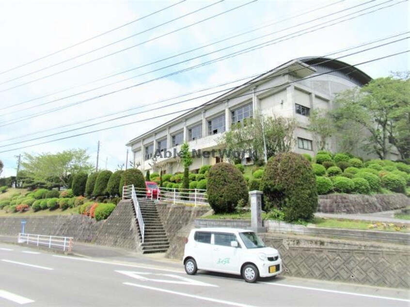 諫早市立飯盛中学校(中学校/中等教育学校)まで1817m ハウス・フローラⅠ