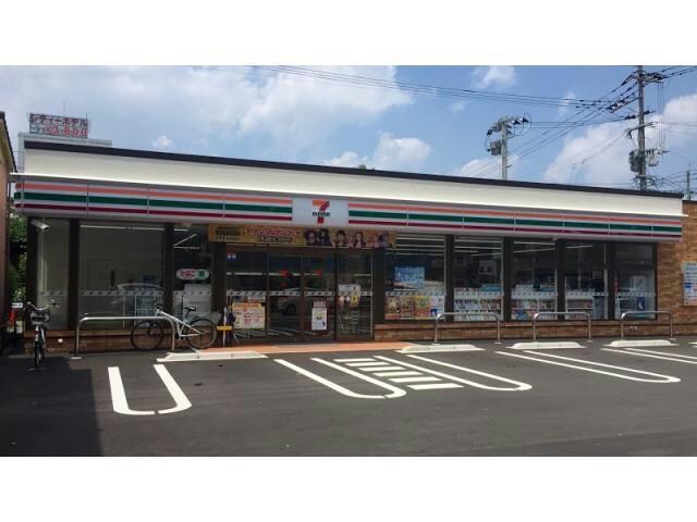 セブンイレブン諫早上町店(コンビニ)まで515m 長崎県営バス（諫早市）/本諫早駅前 徒歩1分 1階 築20年