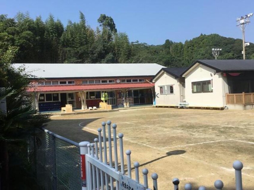 珠光保育園(幼稚園/保育園)まで754m 長崎県営バス（諫早市）/狩場 徒歩1分 2階 築17年