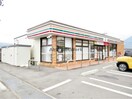 セブンイレブン飯盛開店(コンビニ)まで1420m 長崎県営バス（諫早市）/狩場 徒歩1分 2階 築17年