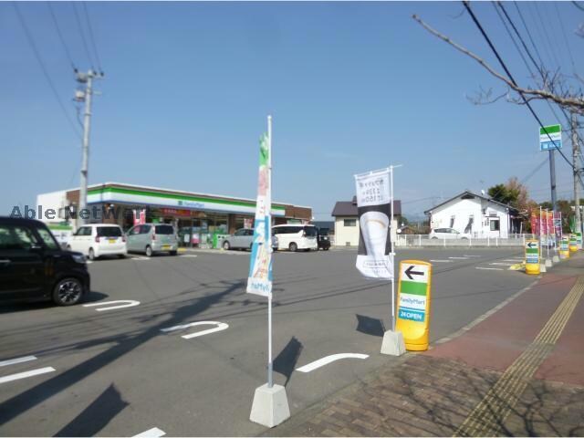 ファミリーマート国立長崎医療センター前店(コンビニ)まで1079m 大村線/岩松駅 徒歩19分 2階 築13年