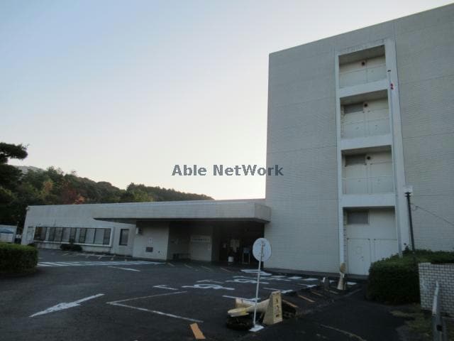 日本赤十字社長崎原爆諫早病院(病院)まで842m プレステージ多良見