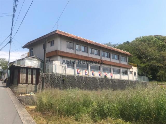 小栗幼稚園(幼稚園/保育園)まで474m 長崎県営バス（諫早市）/ひばりが丘 徒歩5分 1階 築28年