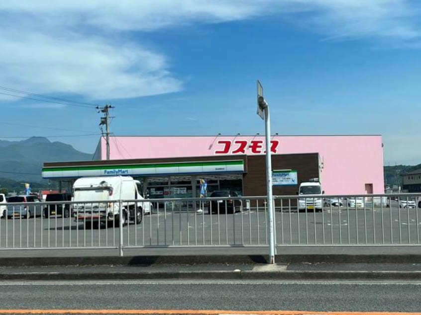 ファミリーマート雲仙吾妻町店(コンビニ)まで150m カノン・エム