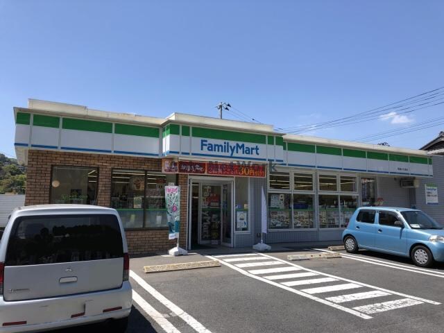 ファミリーマート長崎かき道店(コンビニ)まで447m 長崎県営バス(長崎市)/馬場 徒歩2分 1階 築33年