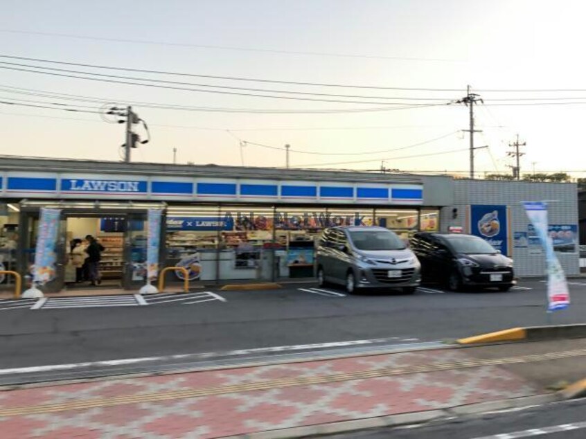 ローソン諫早栗面町店(コンビニ)まで1018m セイバリーヴィラ