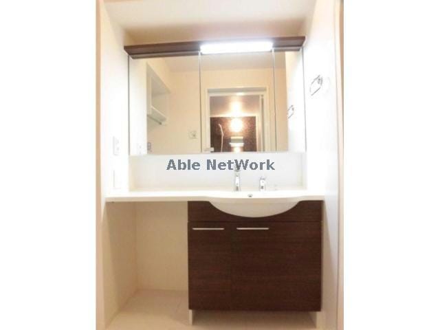  Ｄ-カヴァデール