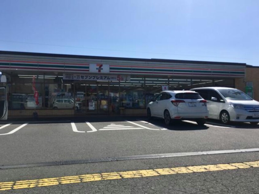 セブンイレブン諫早仲沖町店(コンビニ)まで301m ロイヤルガーデン仲沖　A棟