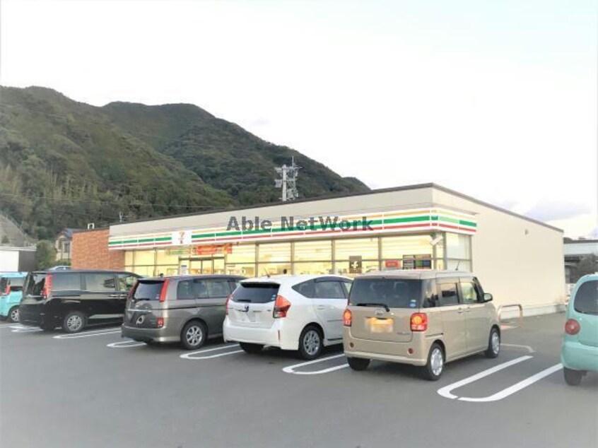 セブンイレブン長崎東町店(コンビニ)まで573m ベース　優
