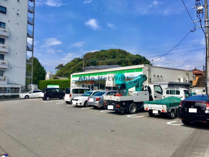 ファミリーマート諫早天満町店(コンビニ)まで270m 長崎本線/諫早駅 徒歩8分 2階 築3年