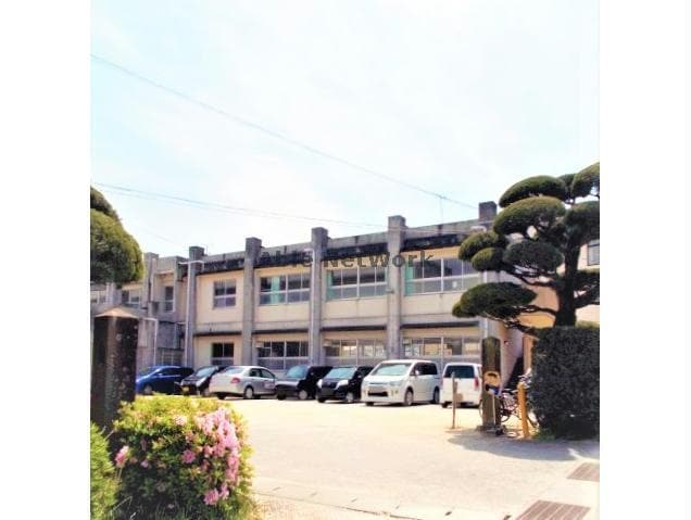 諫早市立真津山小学校(小学校)まで1285m プレジール若葉