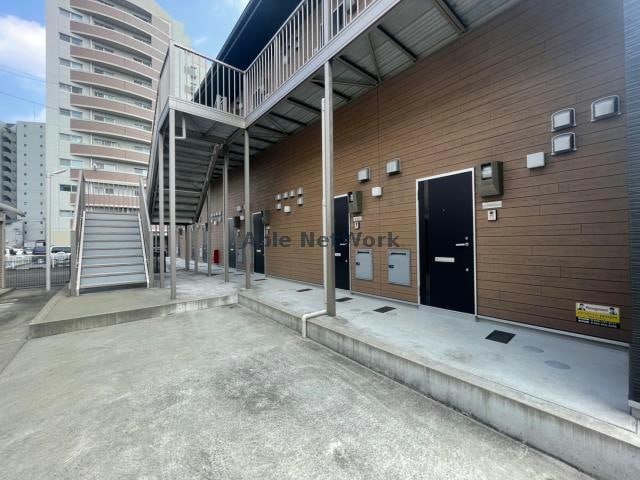  Modern Palazzo Isahaya S.R.