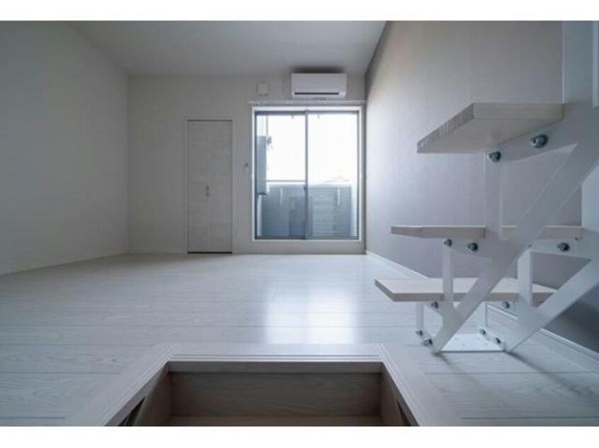  MODERN PALAZZO 堂崎Liebe