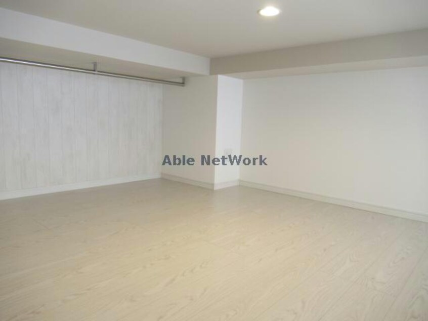  MODERN PALAZZO 貝津FAVEUR