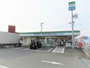 ファミリーマート愛野展望台店(コンビニ)まで1189m 島原鉄道/愛野駅 徒歩10分 2階 1年未満