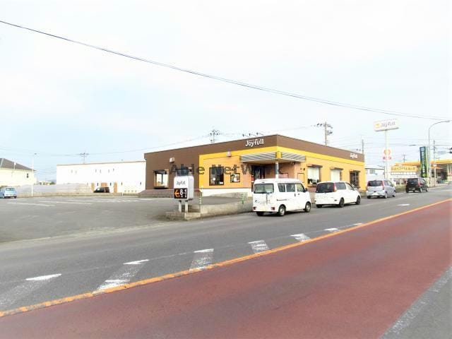ジョイフル長崎愛野店(その他飲食（ファミレスなど）)まで985m フォーリーフ　サトウ