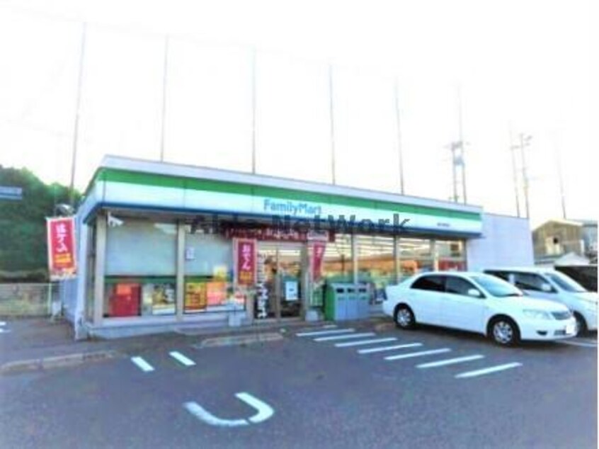 ファミリーマート諫早貝津町店(コンビニ)まで1633m 長崎本線/西諫早駅 徒歩35分 1階 築1年