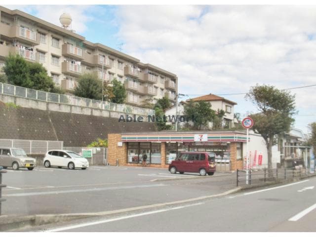 セブンイレブン諫早永昌町店(コンビニ)まで602m MODERN PALAZZO 諫早駅前