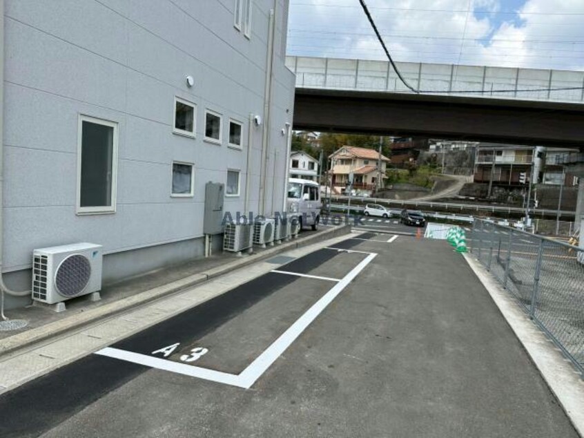  MODERN PALAZZO UZUMACHI