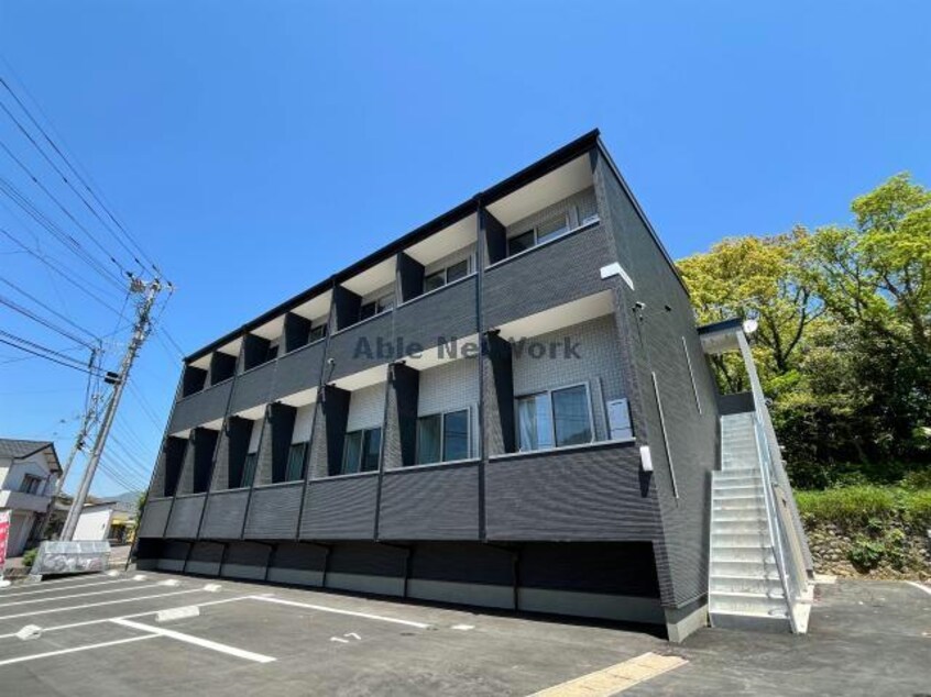  クレインズゲート飯盛