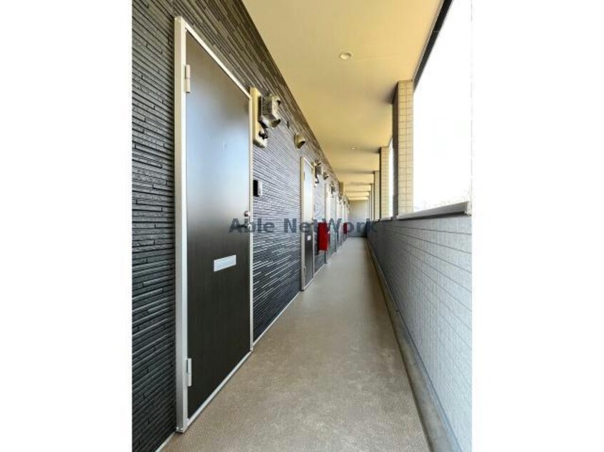 2F共用廊下 クレインズゲート飯盛