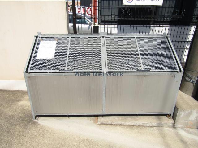  ＹＯＳＨＩＺＡＫＡ　Ｂ